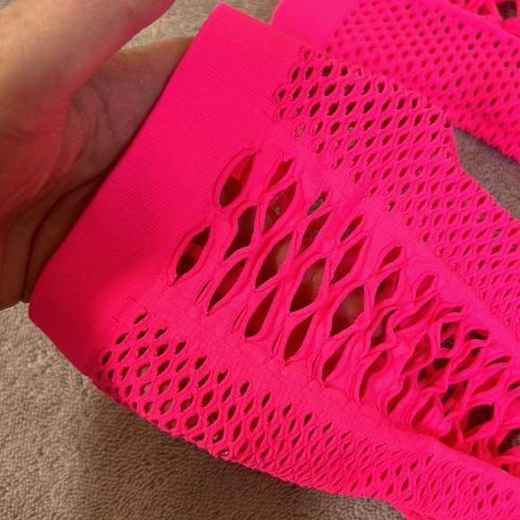 Neon pink hosiery - Picture 2 of 2